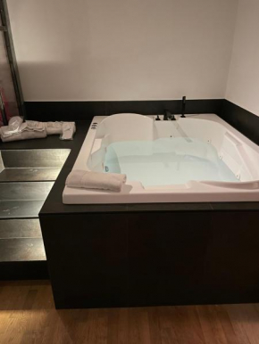 Royalroom2.0-relaxing spa & luxury apartments Lido Di Ostia